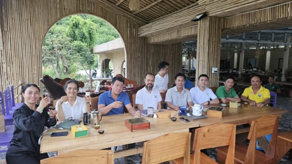 kinh nghiệm nuôi ong rú